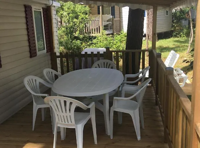 Mobil La Palmyre Bonne Anse 4 Etoiles 莱马特